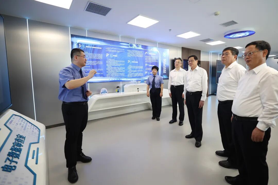 这次调研为何关注“电子数据审查”？